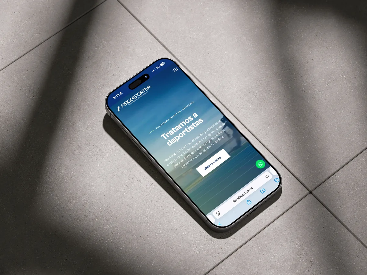 Fisiodeportiva — mockup de la web en móvil, Simbiosi Studio
